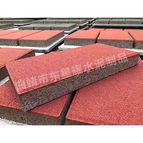 現(xiàn)在正值夏季多雨，園林透水磚鋪設(shè)迫在眉睫！