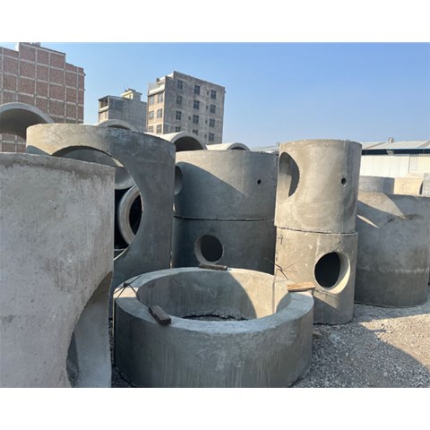 曲靖混凝土井筒的壁厚設(shè)計，是依據(jù)哪些具體參數(shù)和實(shí)際需求來確定的？